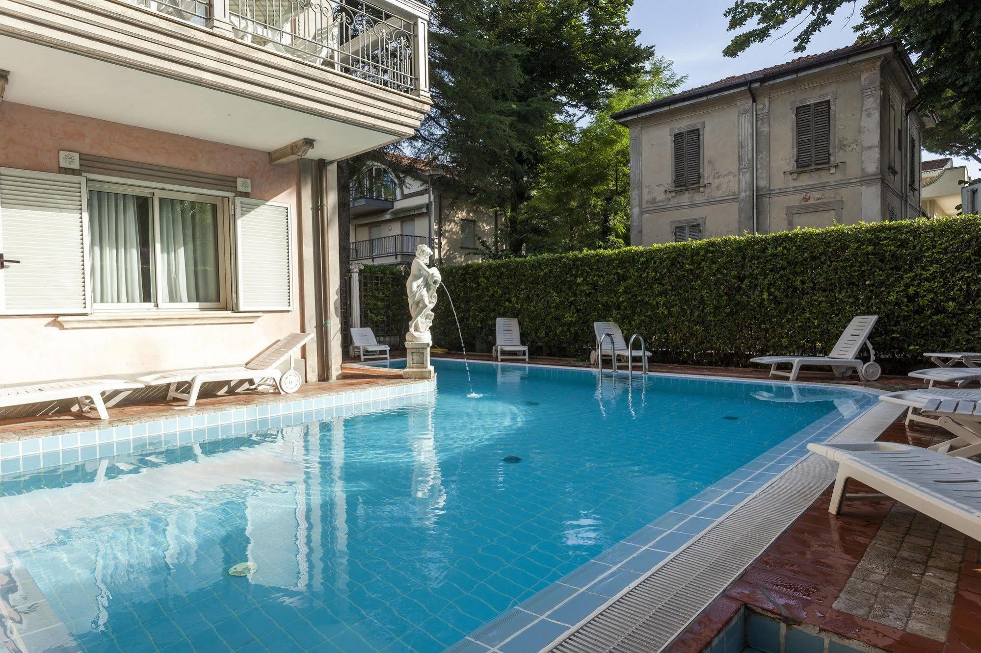 Residenza Villa Lidia Riccione Exterior foto